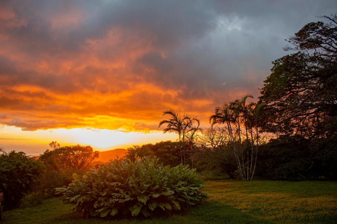 Sunset Monteverde Luaran gambar
