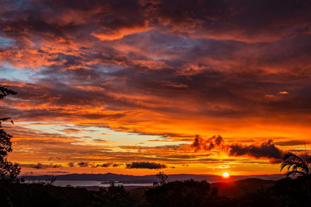 Sunset Monteverde Luaran gambar